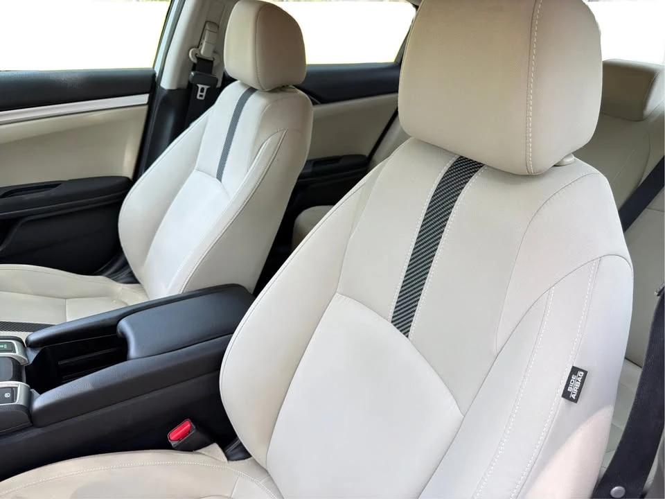 2016 Honda Civic 10th Gen - Image 10 of 17