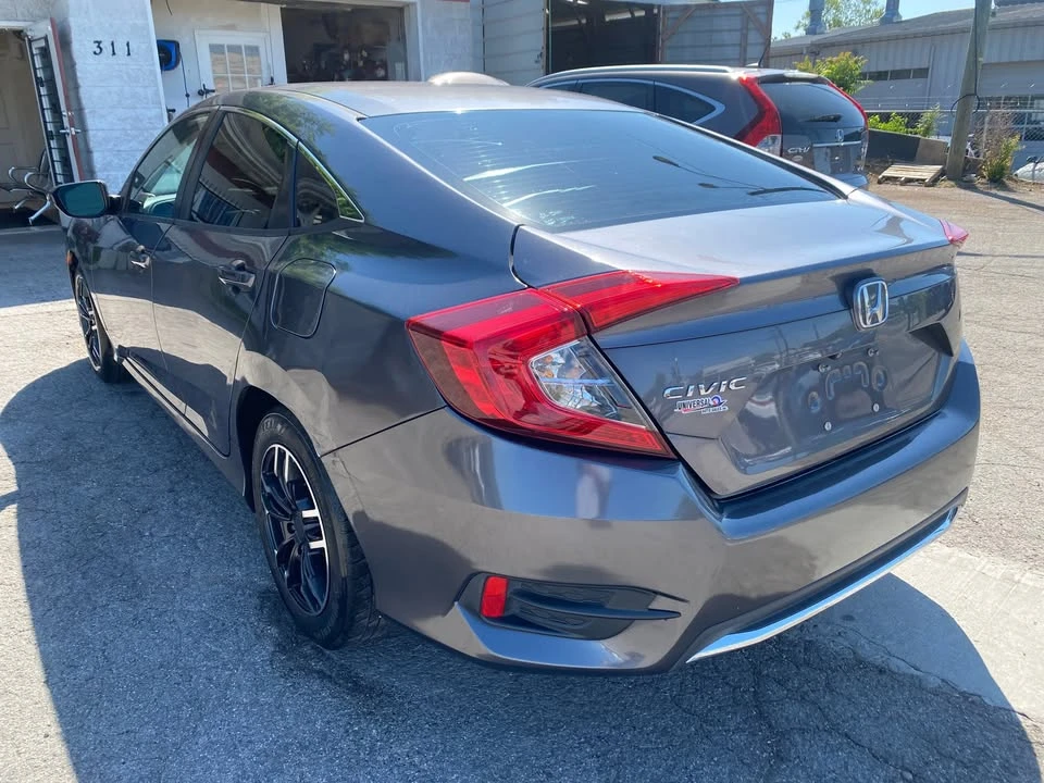 2016 Honda Civic 10th Gen - Image 4 of 13