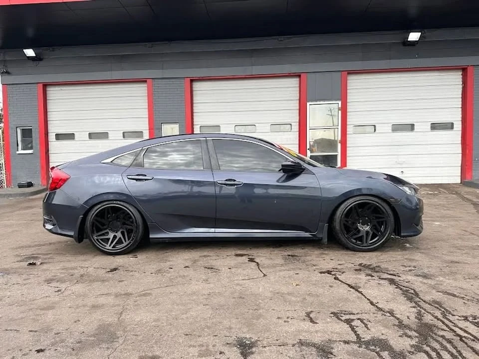 2016 Honda Civic 10th Gen - Image 5 of 18