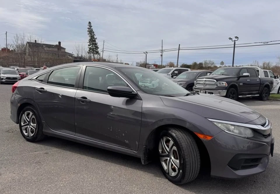 2016 Honda Civic 10th Gen - Image 3 of 5