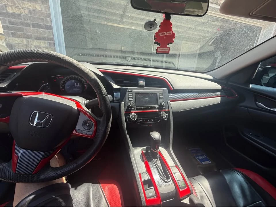 2016 Honda Civic 10th Gen - Image 6 of 10