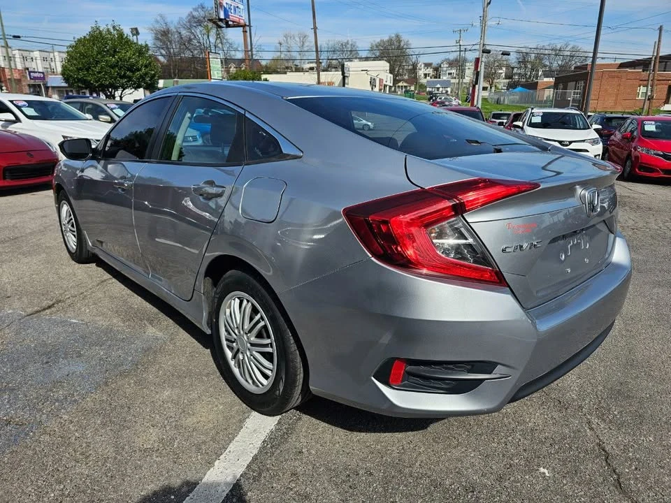 2016 Honda Civic 10th Gen - Image 6 of 20