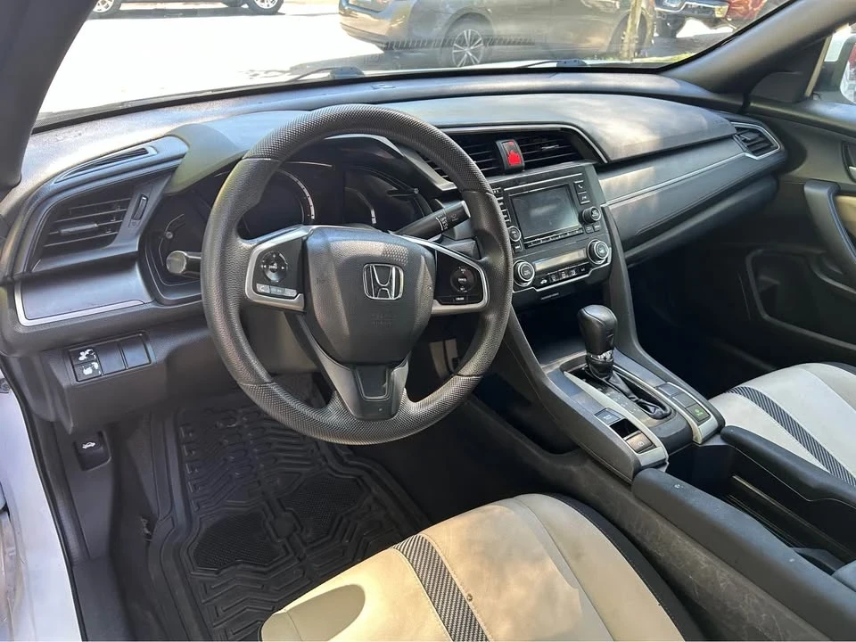 2016 Honda Civic 10th Gen - Image 8 of 11