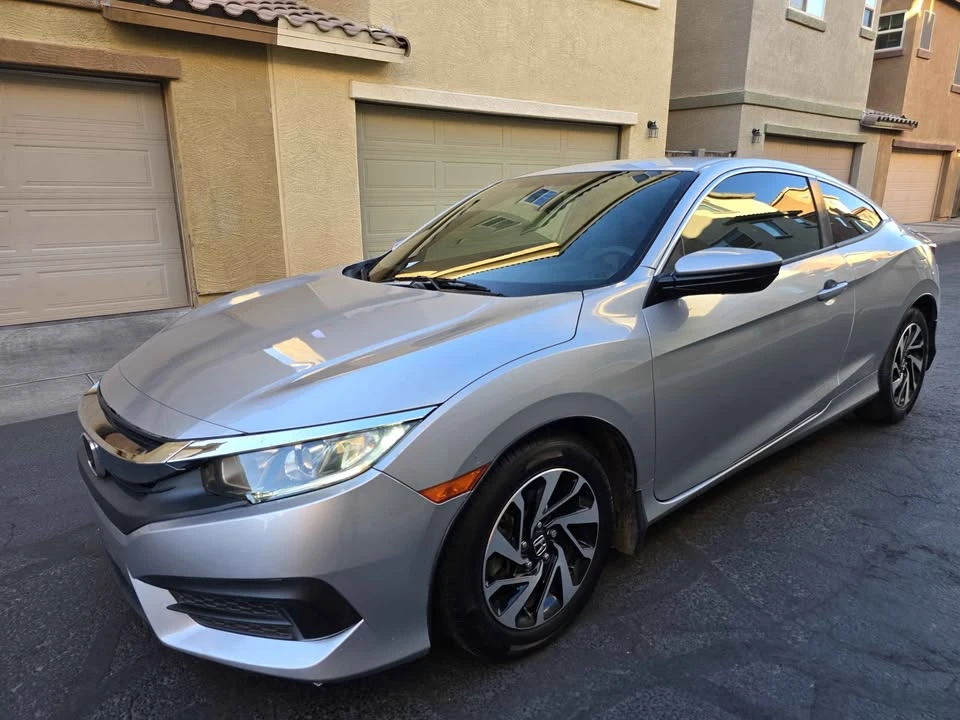 2016 Honda Civic 10th Gen - Image 2 of 12