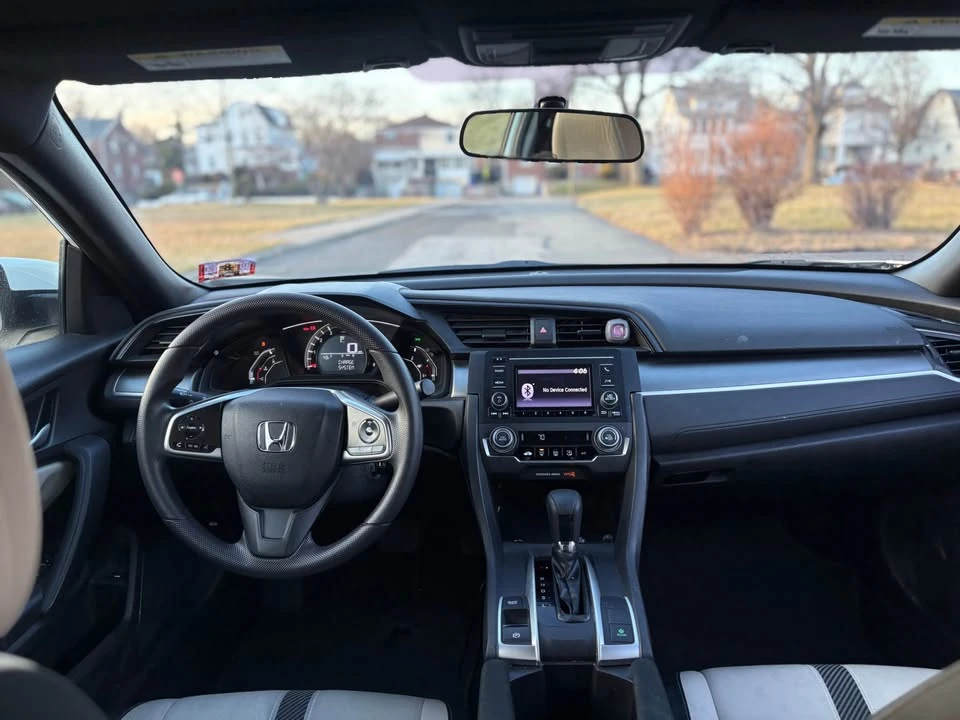 2016 Honda Civic 10th Gen - Image 7 of 9