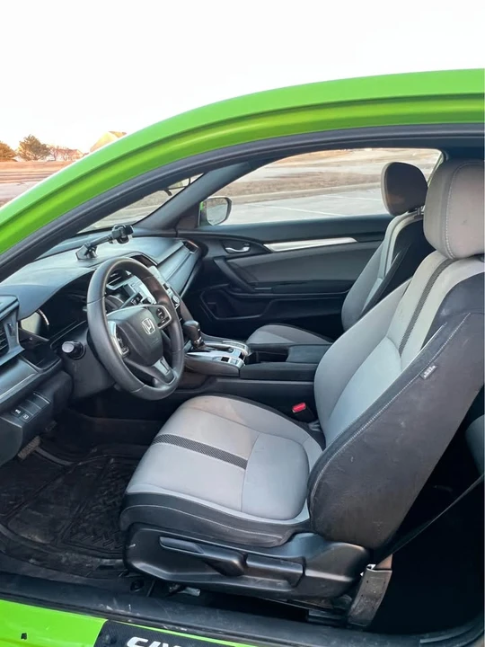 2016 Honda Civic 10th Gen - Image 13 of 19