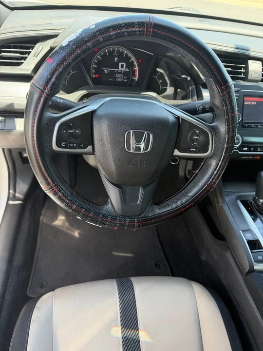 2016 Honda Civic 10th Gen - Image 10 of 12