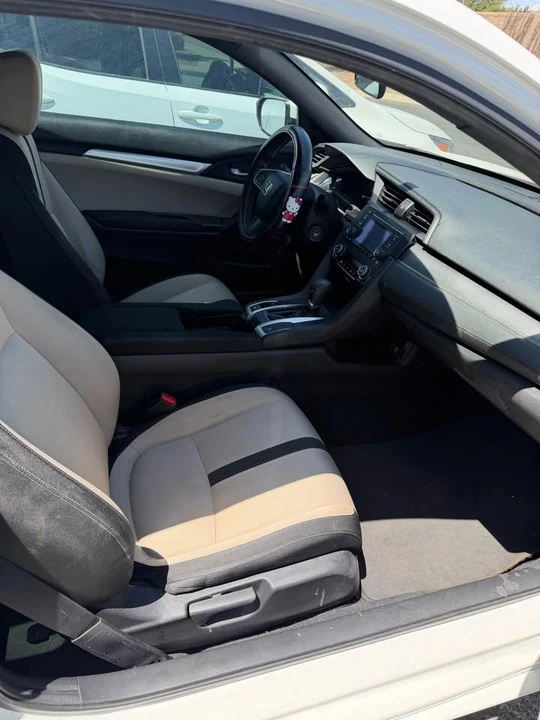 2016 Honda Civic 10th Gen - Image 8 of 12