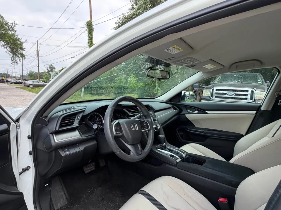 2016 Honda Civic 10th Gen - Image 5 of 7