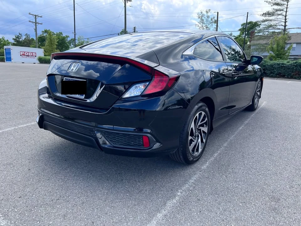 2016 Honda Civic 10th Gen - Image 6 of 19