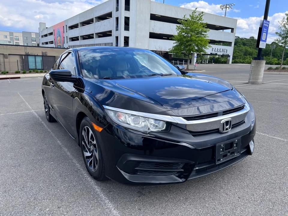 2016 Honda Civic 10th Gen - Image 8 of 19
