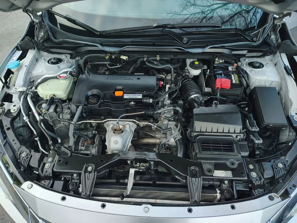 2016 Honda Civic 10th Gen - Image 6 of 7