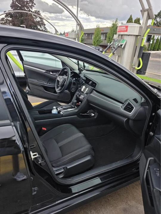 2016 Honda Civic 10th Gen - Image 5 of 5