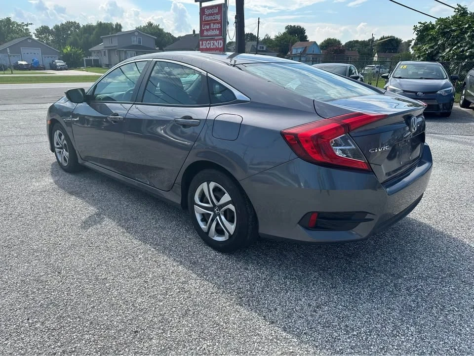 2016 Honda Civic 10th Gen - Image 5 of 16