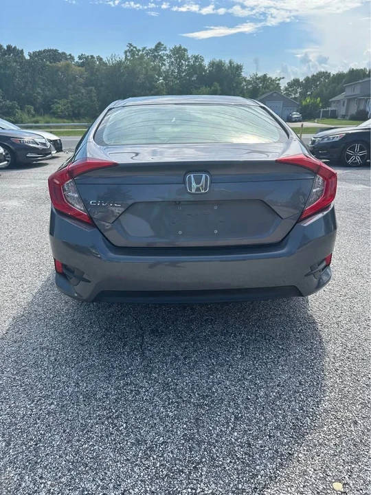 2016 Honda Civic 10th Gen - Image 6 of 16