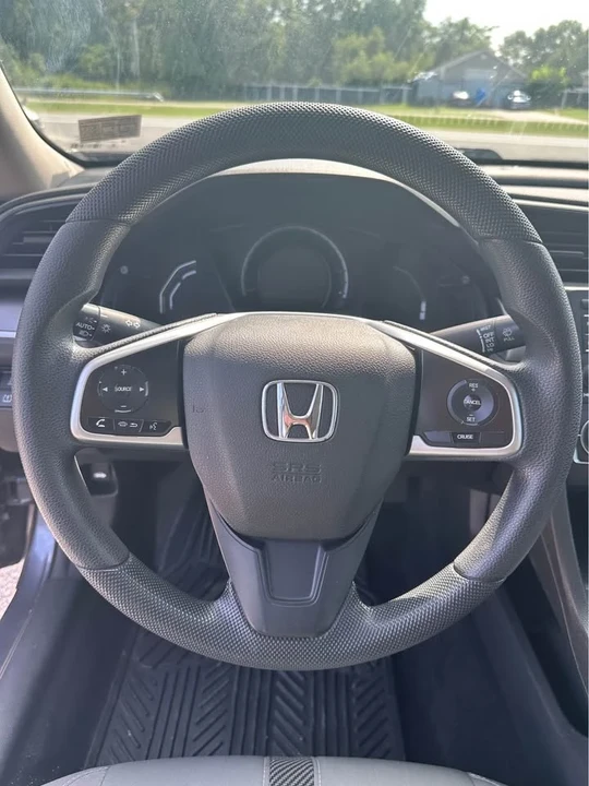 2016 Honda Civic 10th Gen - Image 13 of 16