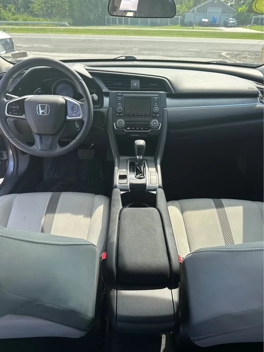 2016 Honda Civic 10th Gen - Image 12 of 16