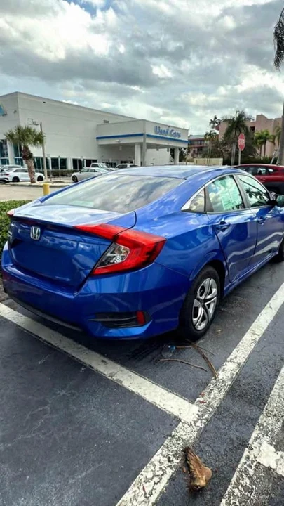 2016 Honda Civic 10th Gen - Image 7 of 8