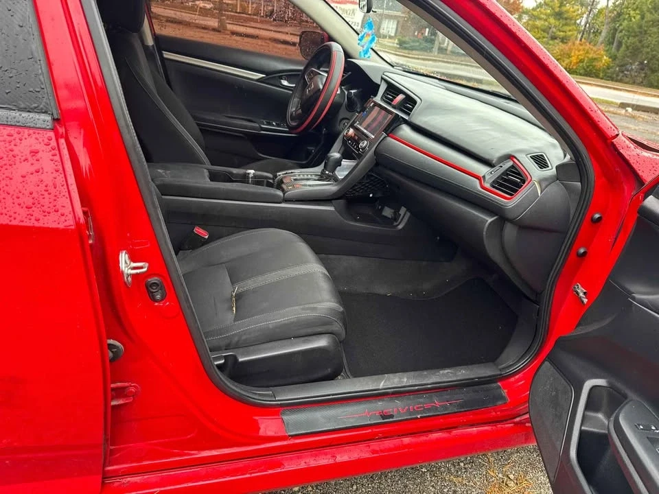 2016 Honda Civic 10th Gen - Image 4 of 12