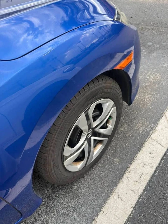 2016 Honda Civic 10th Gen - Image 6 of 8