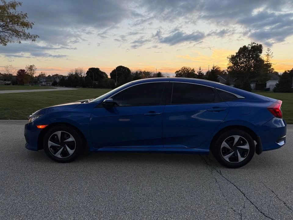 2016 Honda Civic 10th Gen - Image 8 of 19
