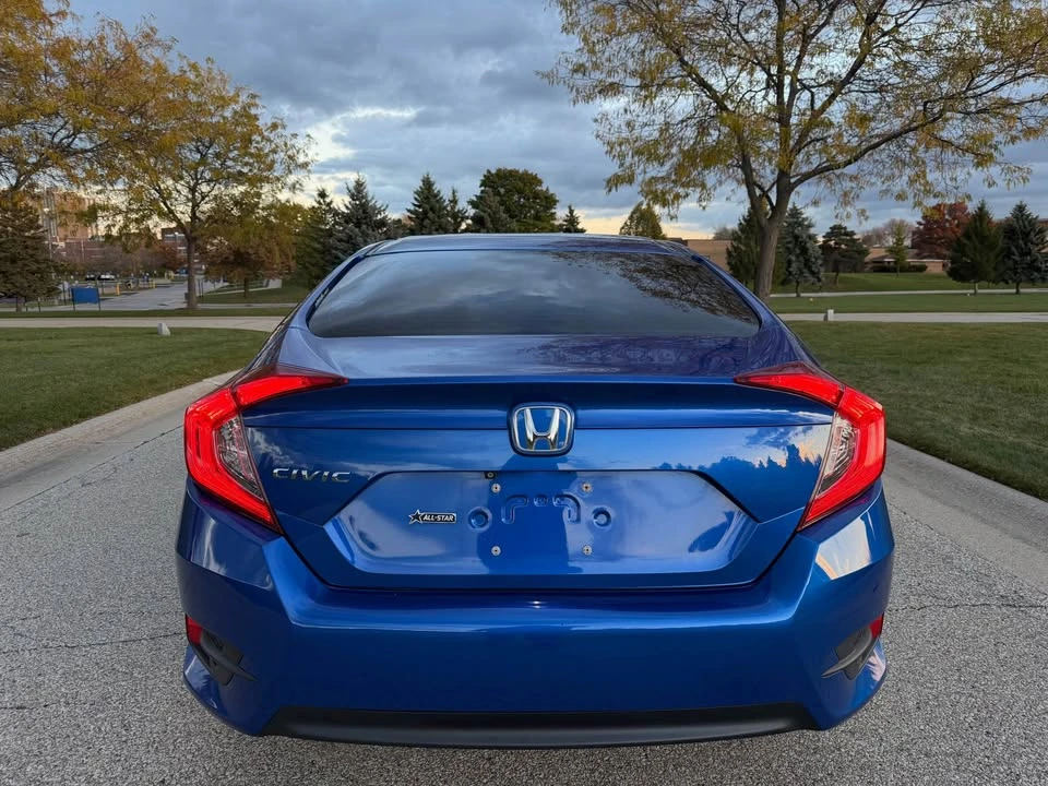 2016 Honda Civic 10th Gen - Image 4 of 19