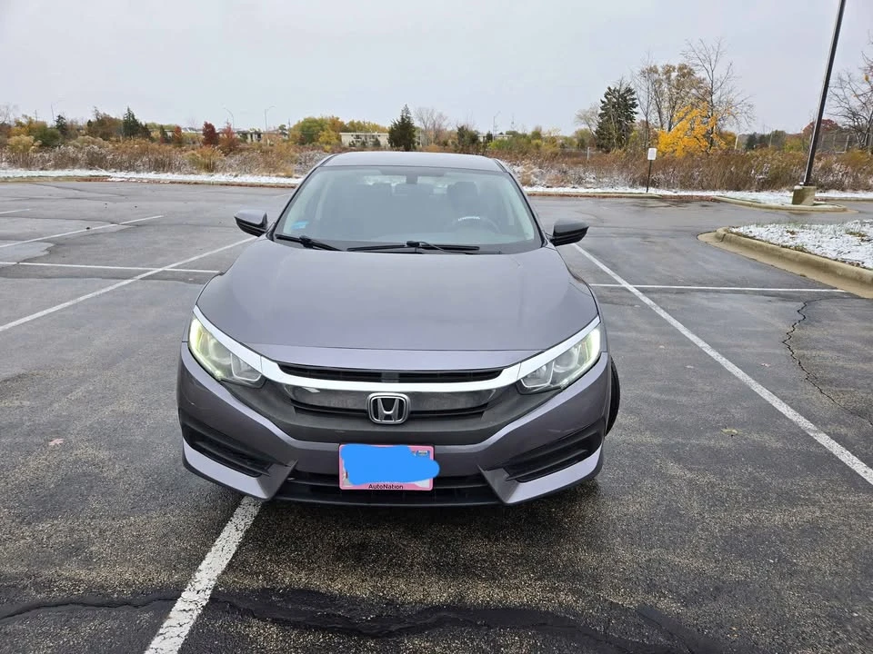 2016 Honda Civic 10th Gen - Image 5 of 10
