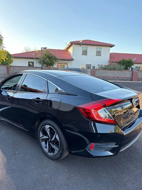 2016 Honda Civic 10th Gen - Image 5 of 15