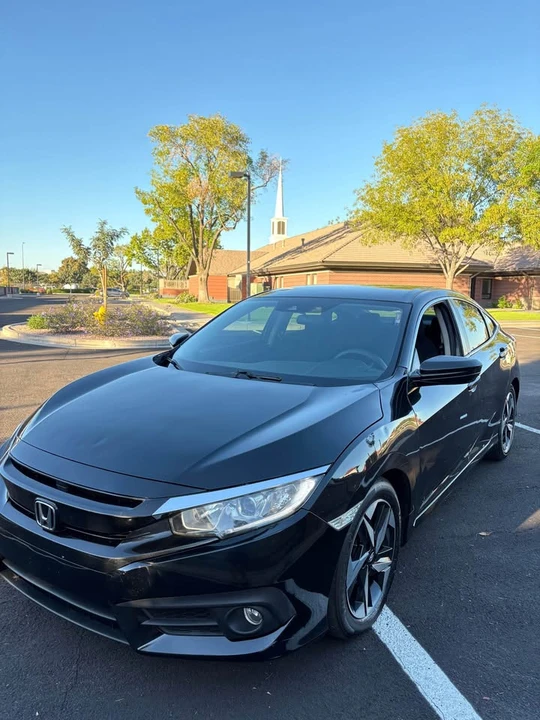 2016 Honda Civic 10th Gen - Image 3 of 15