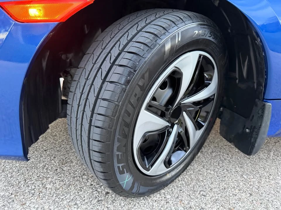 2016 Honda Civic 10th Gen - Image 18 of 19