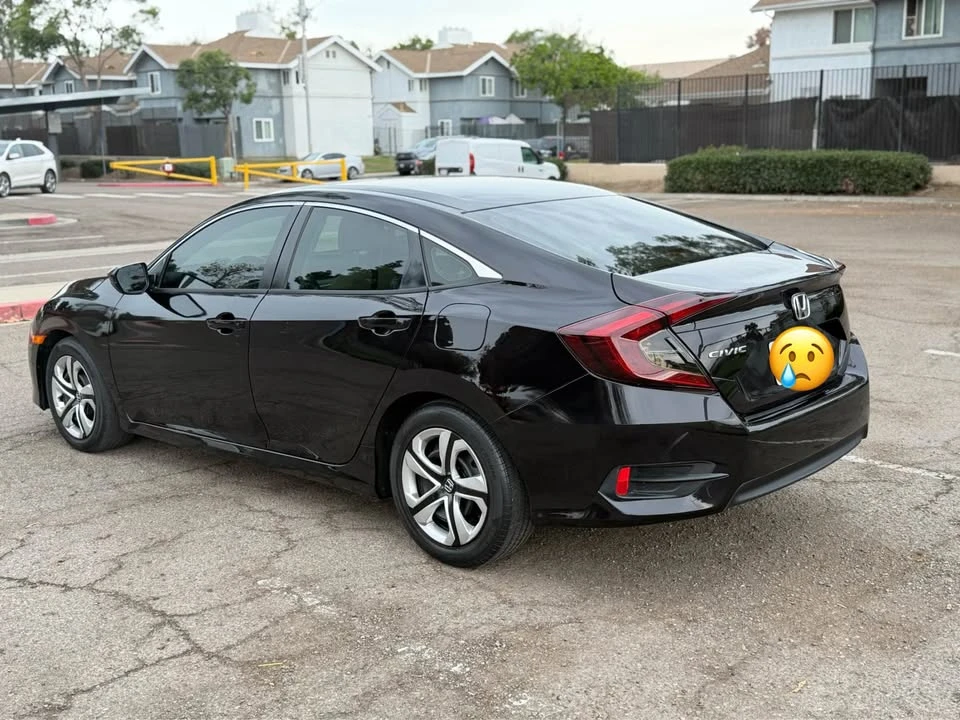 2016 Honda Civic 10th Gen - Image 5 of 10