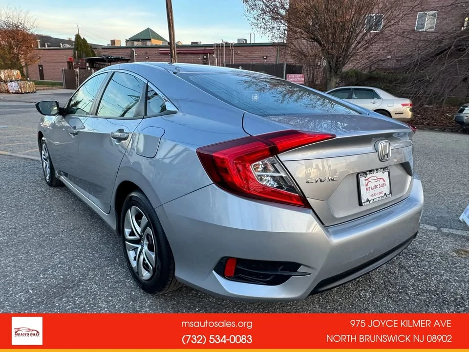 2016 Honda Civic 10th Gen - Image 3 of 19