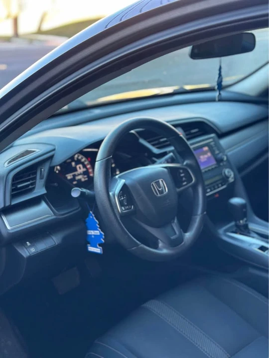 2016 Honda Civic 10th Gen - Image 8 of 12