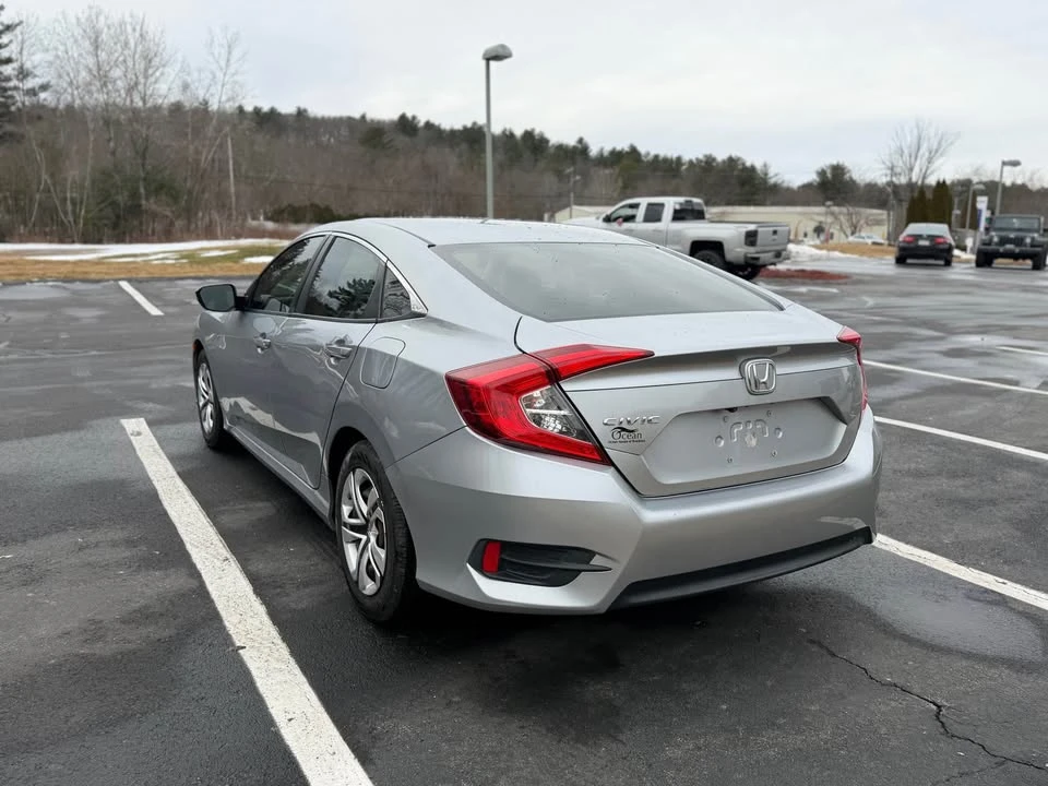 2016 Honda Civic 10th Gen - Image 6 of 15