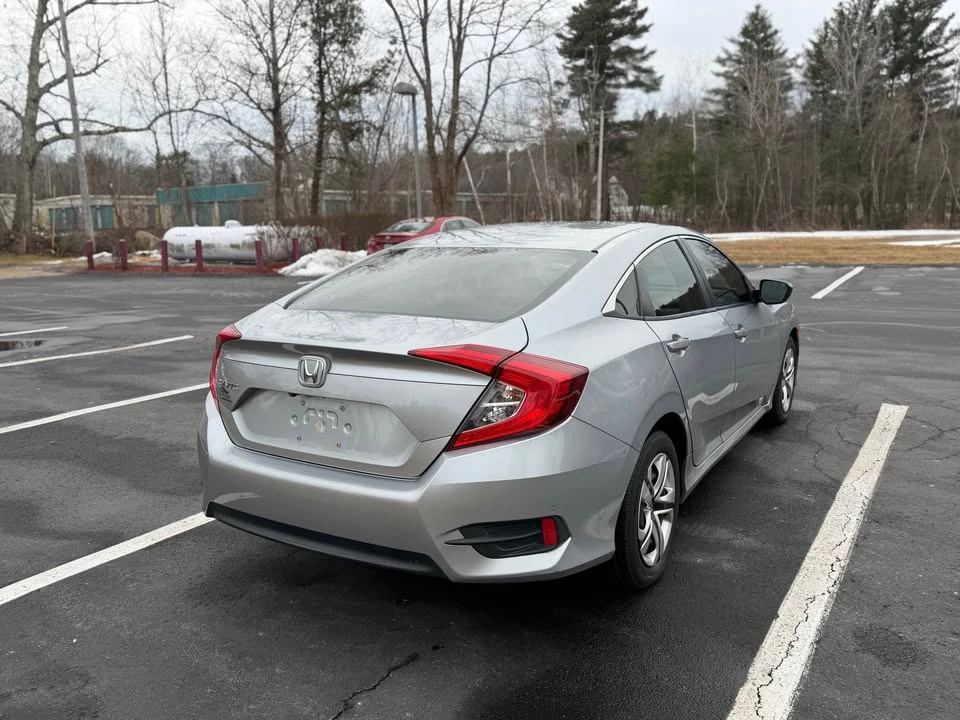 2016 Honda Civic 10th Gen - Image 4 of 15