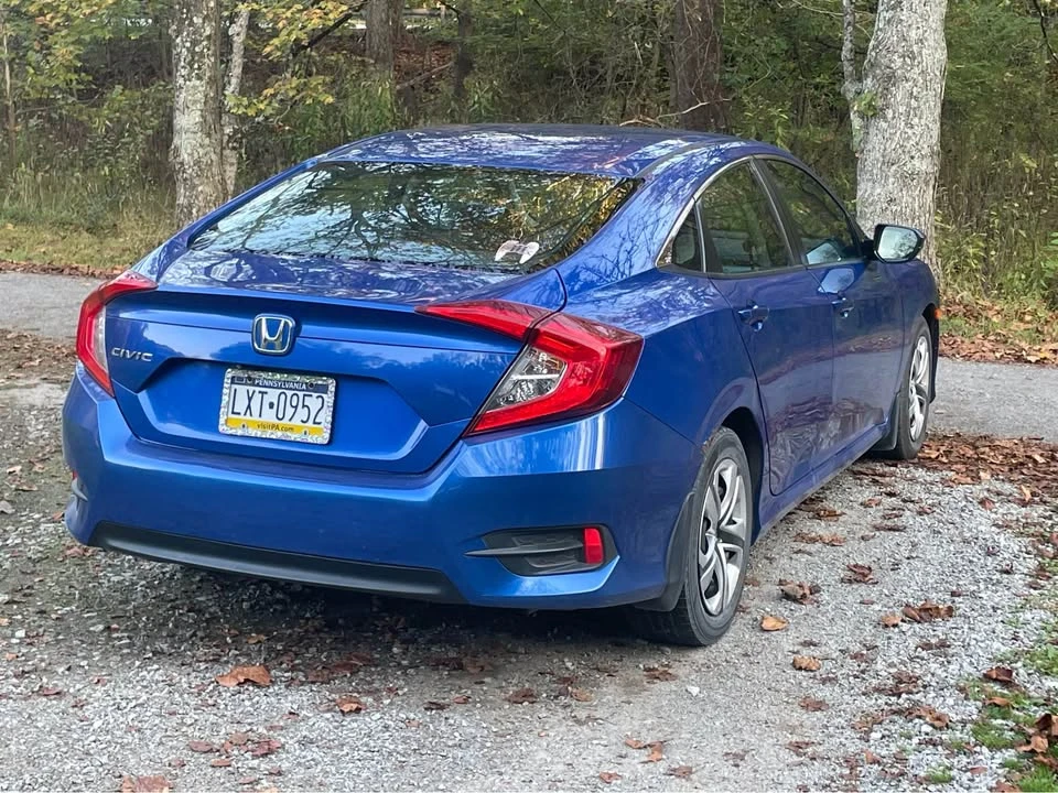2016 Honda Civic 10th Gen - Image 4 of 9
