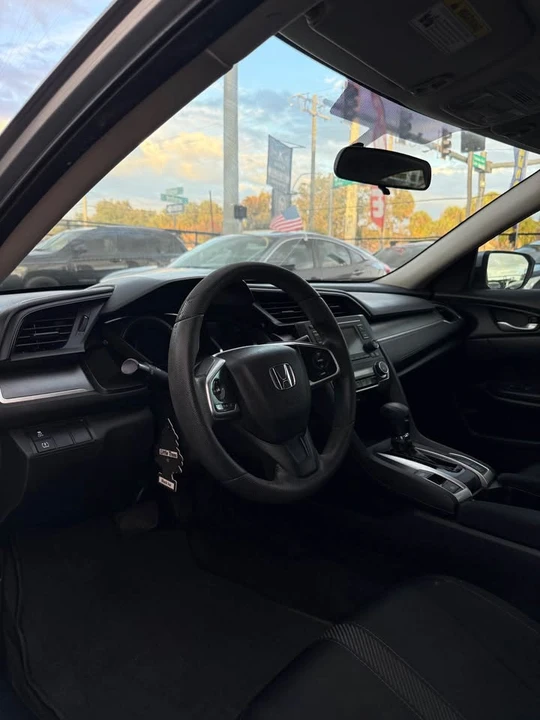 2016 Honda Civic 10th Gen - Image 11 of 18