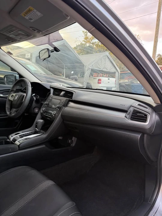 2016 Honda Civic 10th Gen - Image 12 of 18