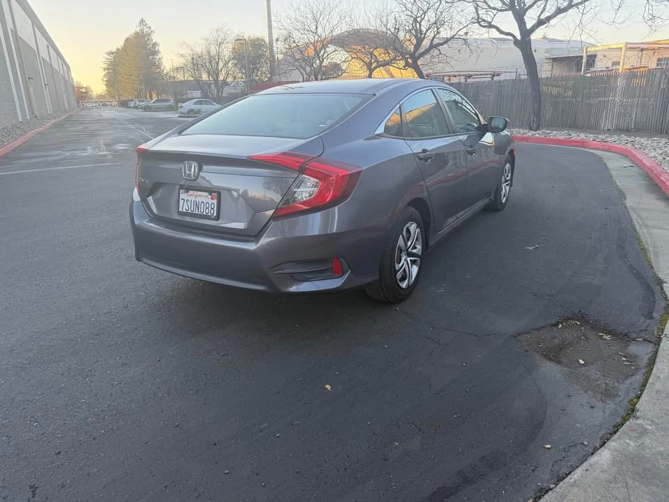 2016 Honda Civic 10th Gen - Image 5 of 14