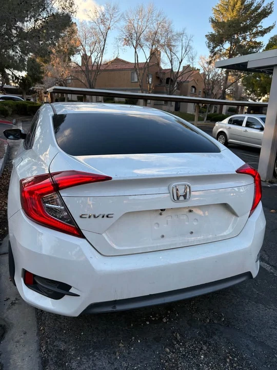 2016 Honda Civic 10th Gen - Image 11 of 11