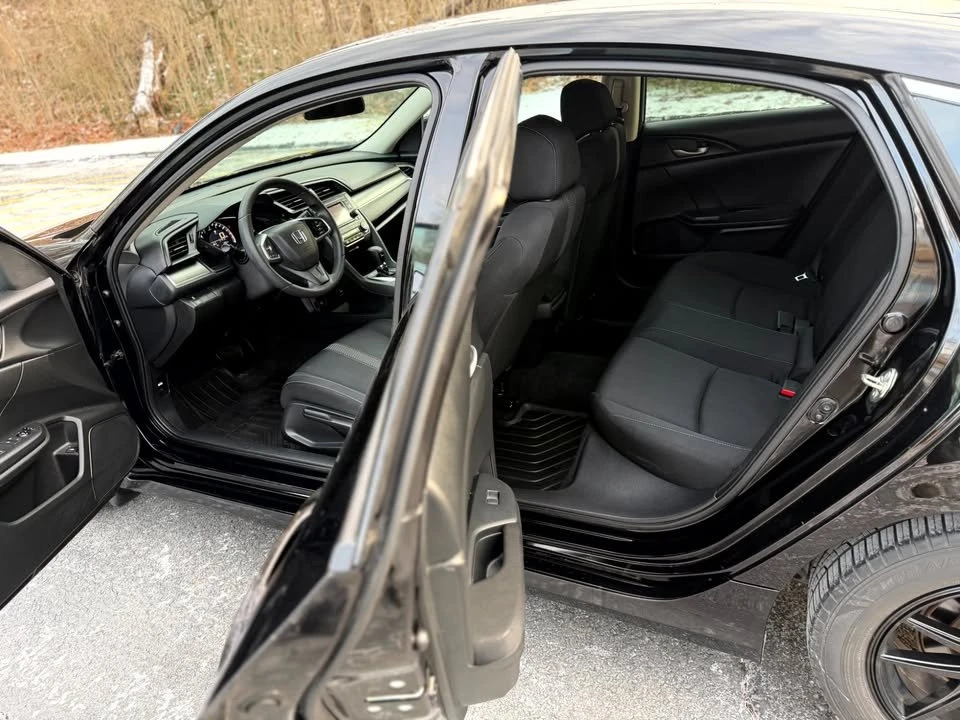 2016 Honda Civic 10th Gen - Image 9 of 16