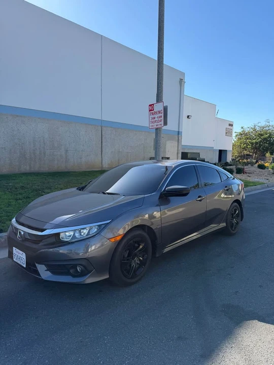 2016 Honda Civic 10th Gen - Image 3 of 13