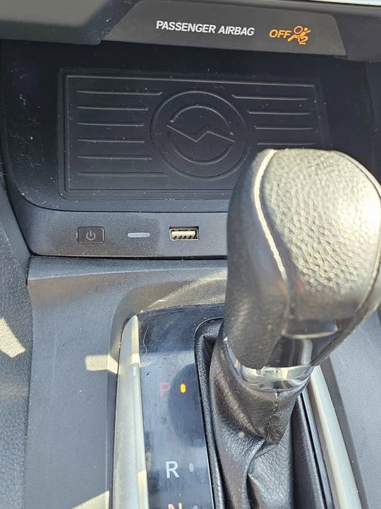 2016 Honda Civic 10th Gen - Image 10 of 13