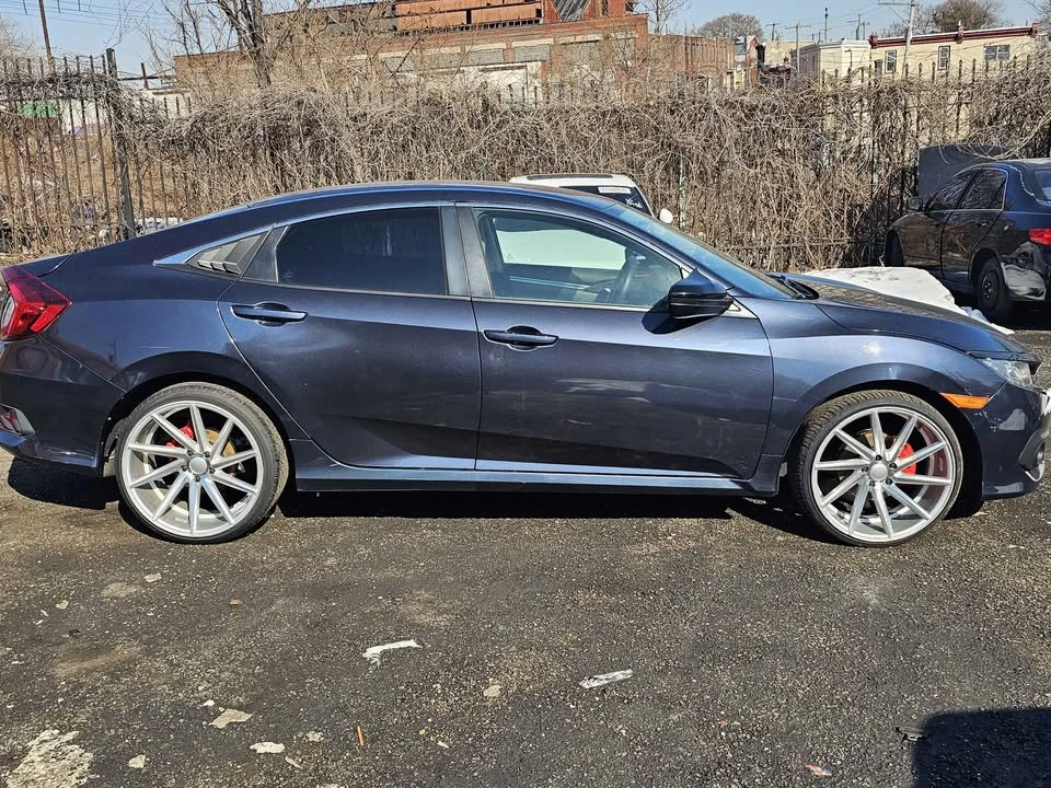 2016 Honda Civic 10th Gen - Image 7 of 13