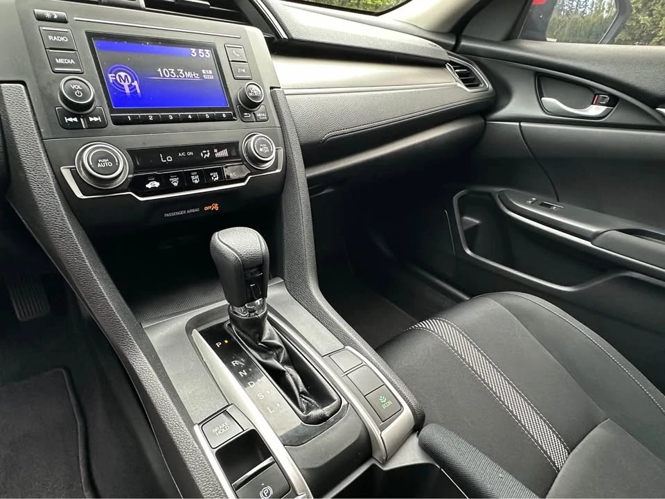 2016 Honda Civic 10th Gen - Image 18 of 20