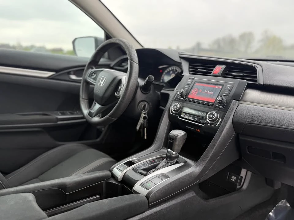 2016 Honda Civic 10th Gen - Image 7 of 13