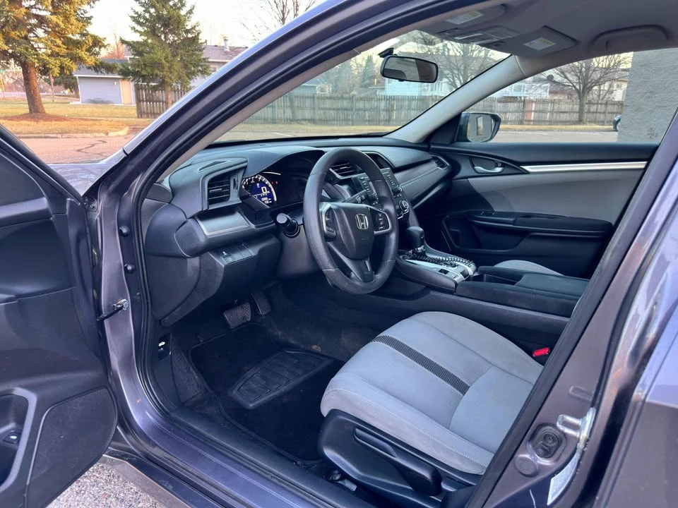 2016 Honda Civic 10th Gen - Image 8 of 13