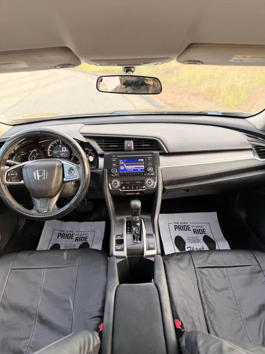 2016 Honda Civic 10th Gen - Image 10 of 15
