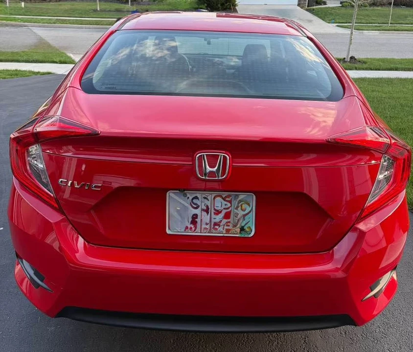 2016 Honda Civic 10th Gen - Image 6 of 16