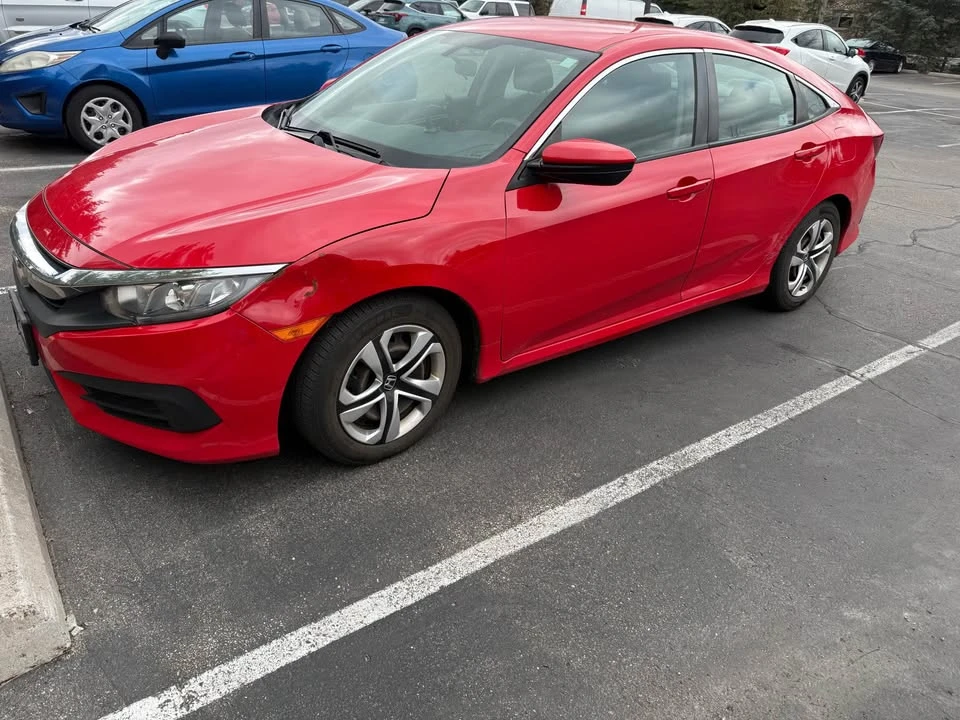 2016 Honda Civic 10th Gen - Image 4 of 9